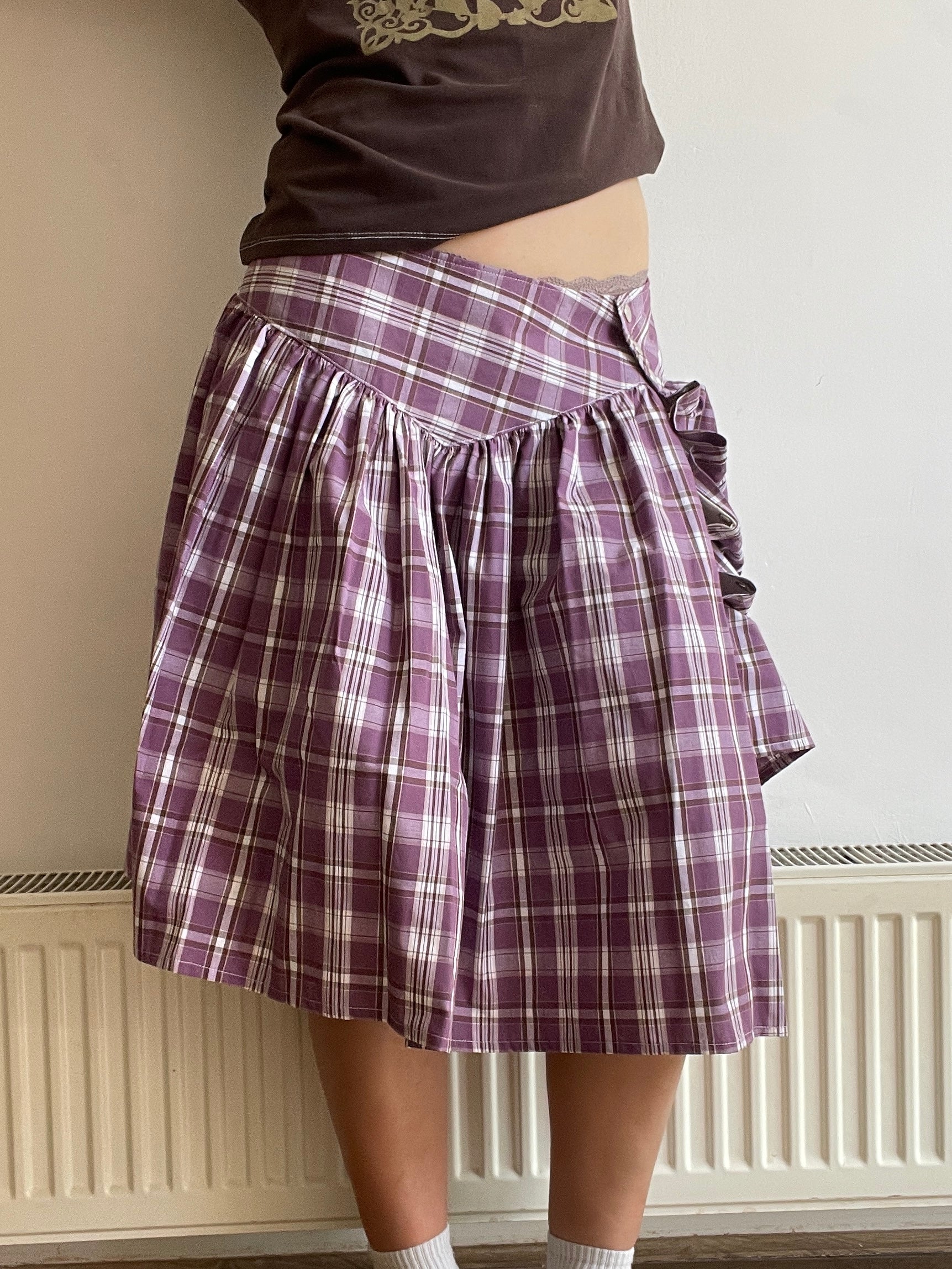handmade metal popper button purple plaid gathered skirt