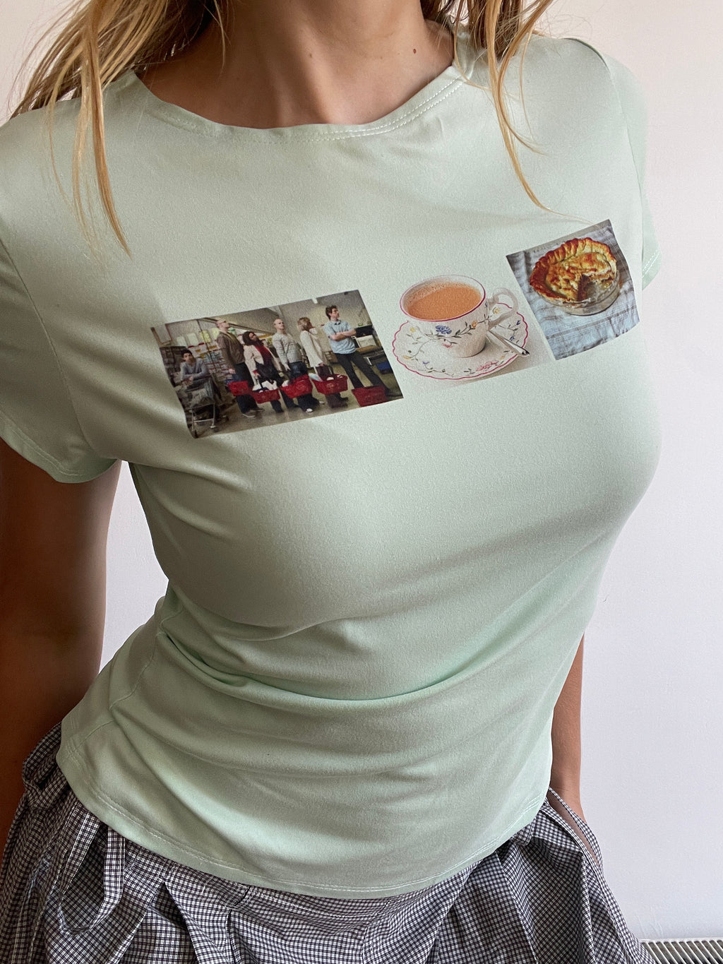 handmade printed queue tea pie english tee