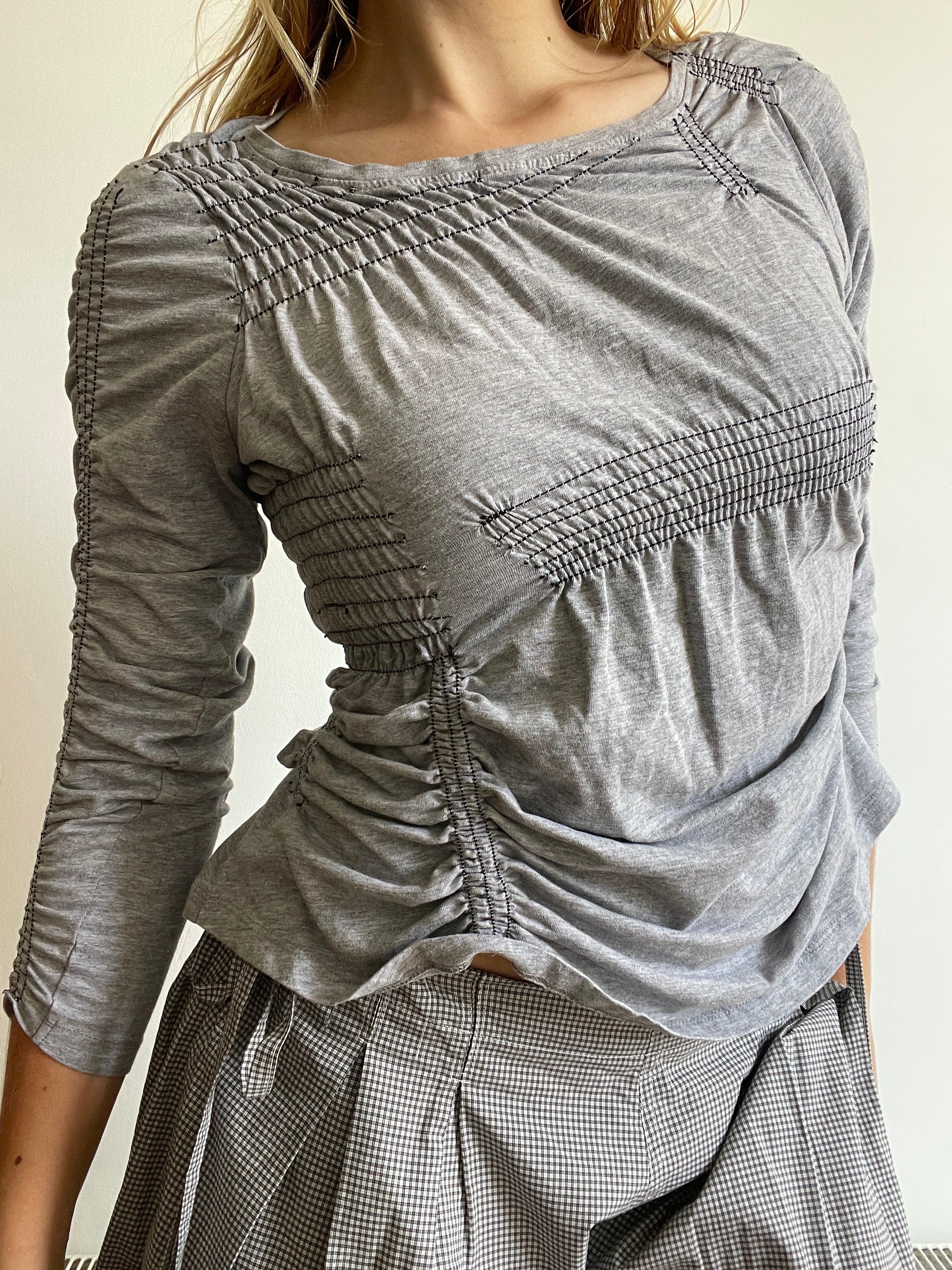 reworked 3/4 sleeve ruched slinky grey t shirt