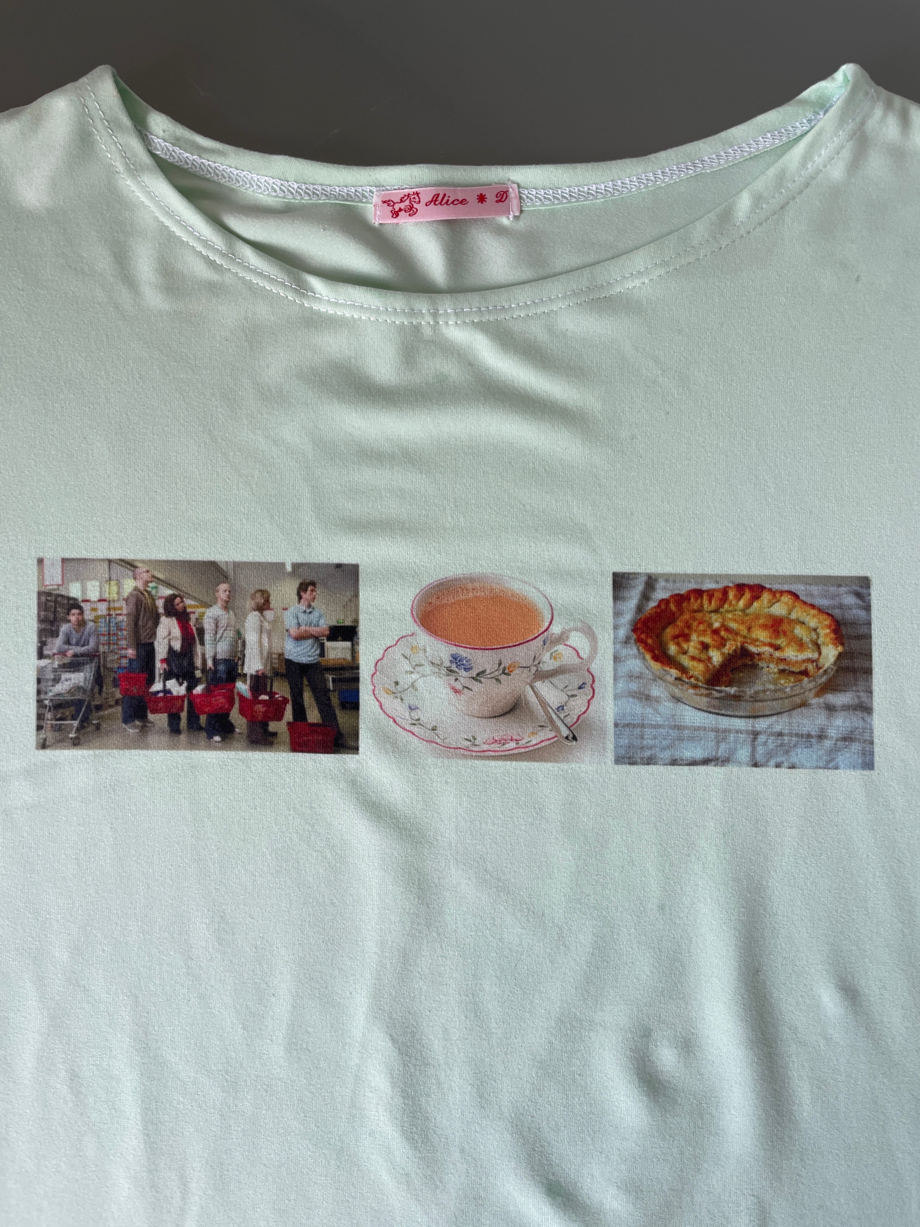 handmade printed queue tea pie english tee