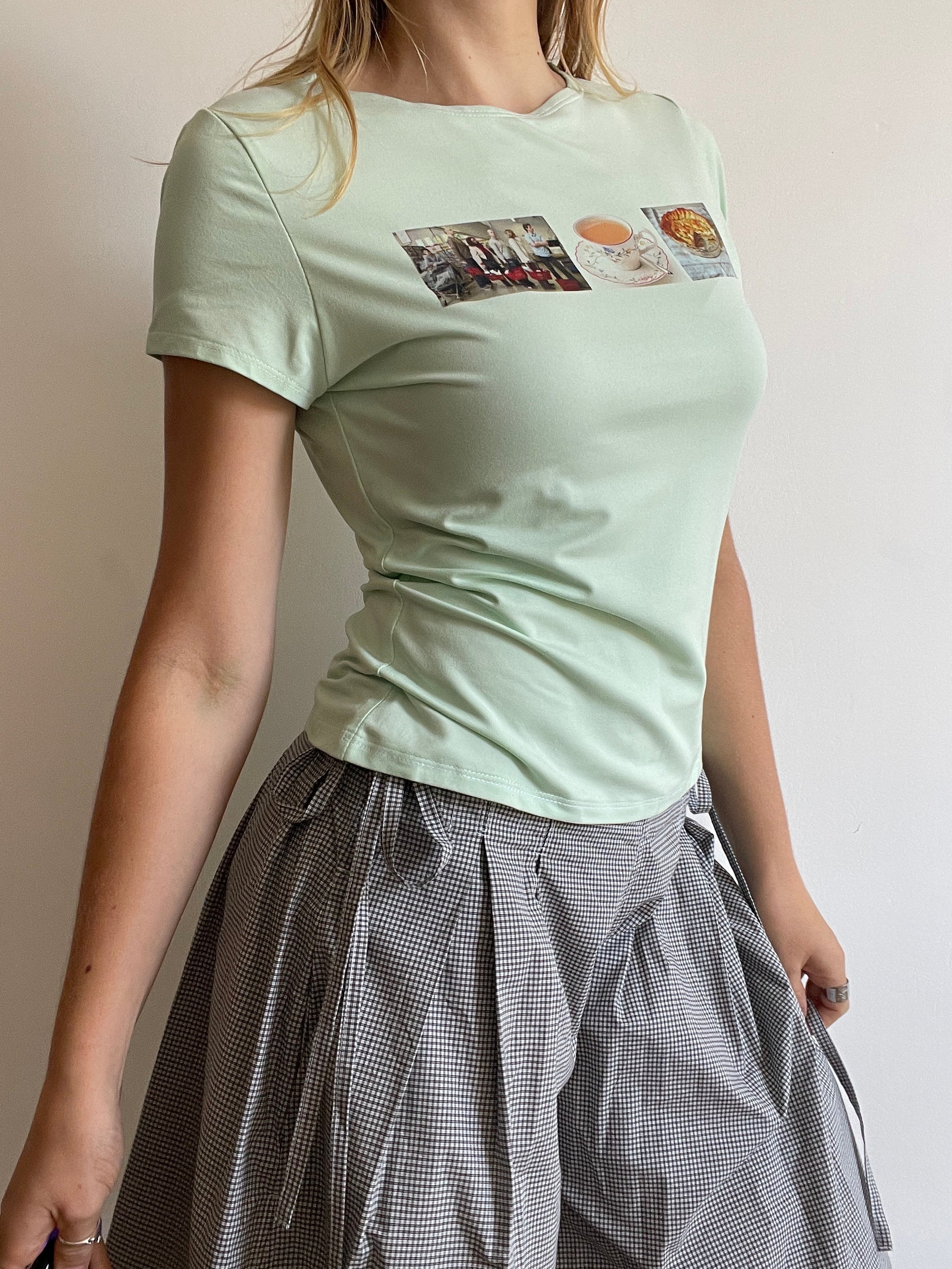 handmade printed queue tea pie english tee