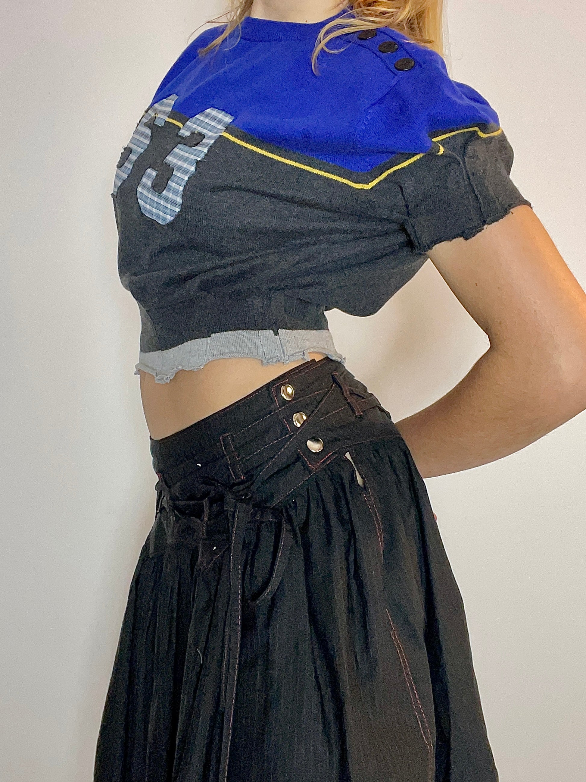 handmade blue sports number puffed top