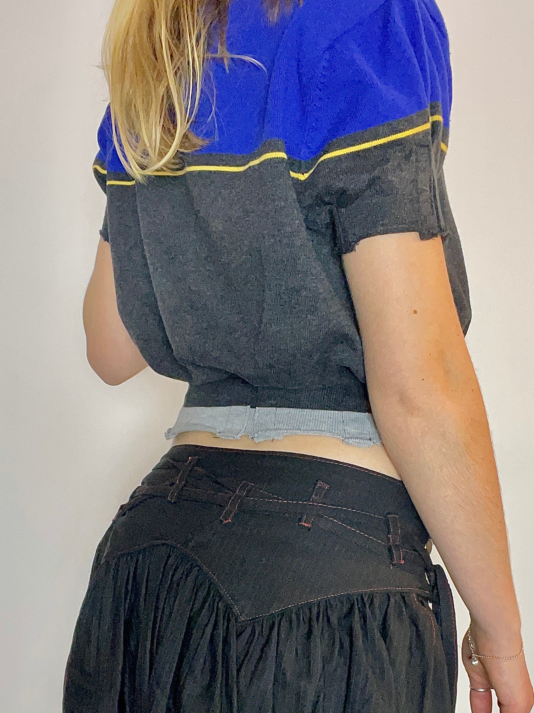 handmade blue sports number puffed top