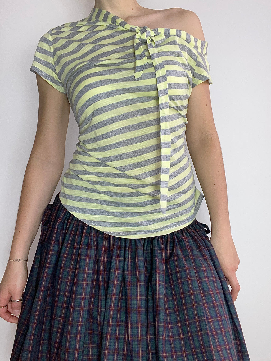 asymetrical yellow stripe tie top