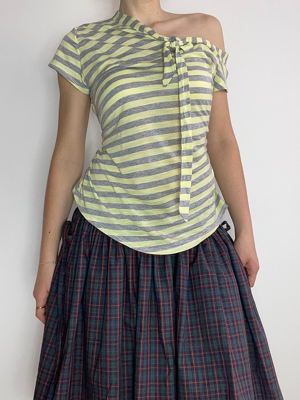 asymetrical yellow stripe tie top
