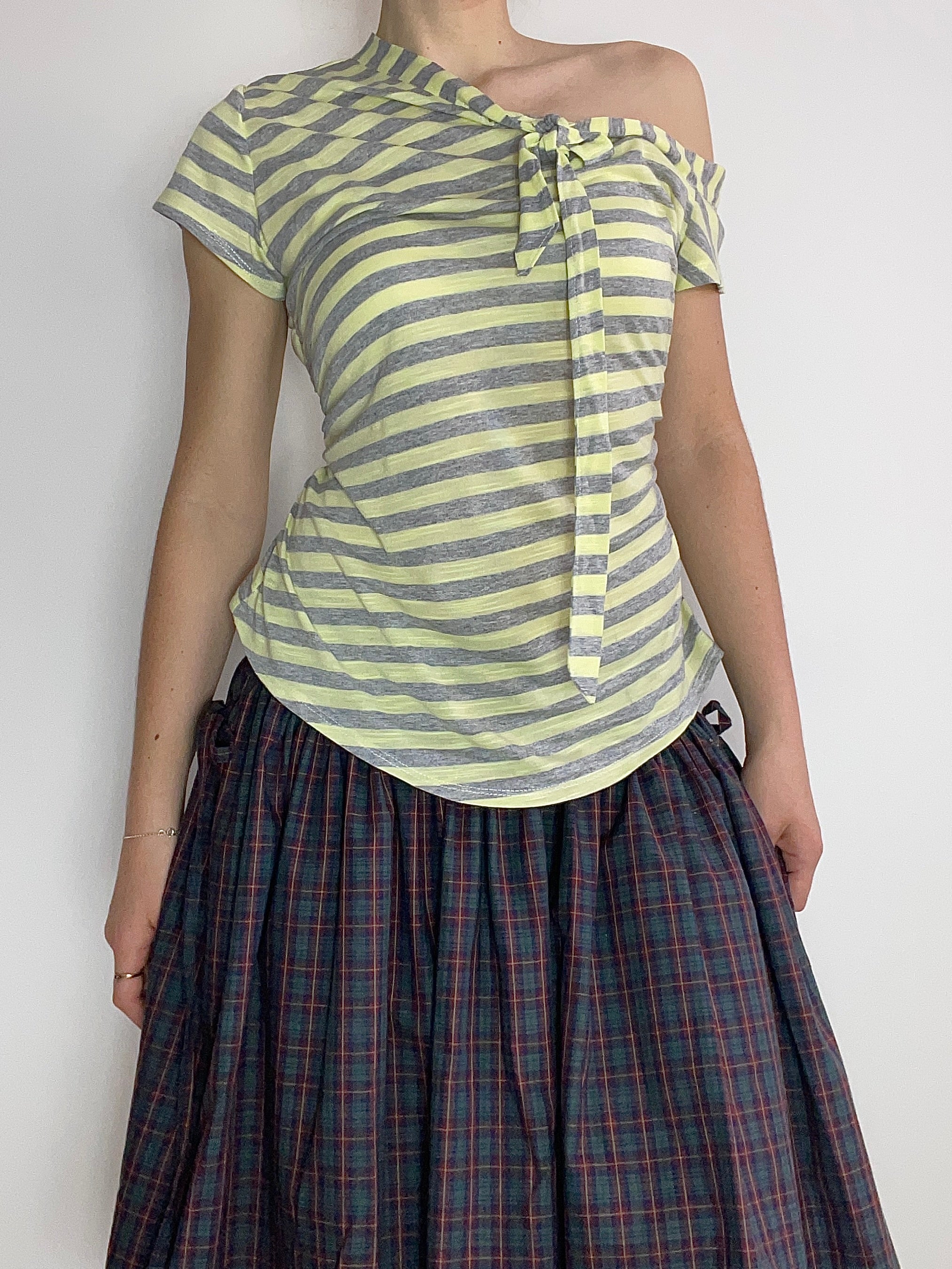 asymetrical yellow stripe tie top