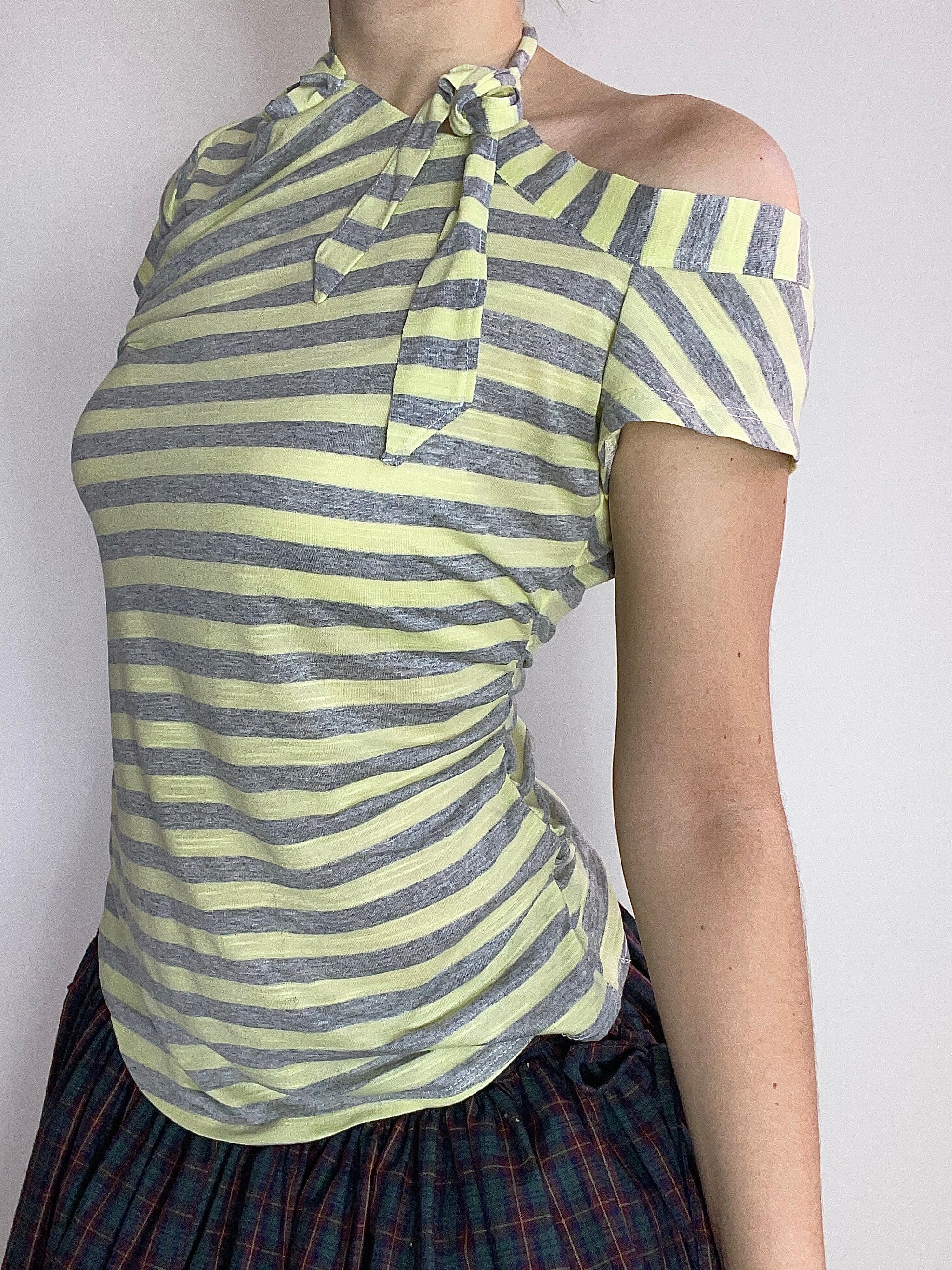 asymetrical yellow stripe tie top