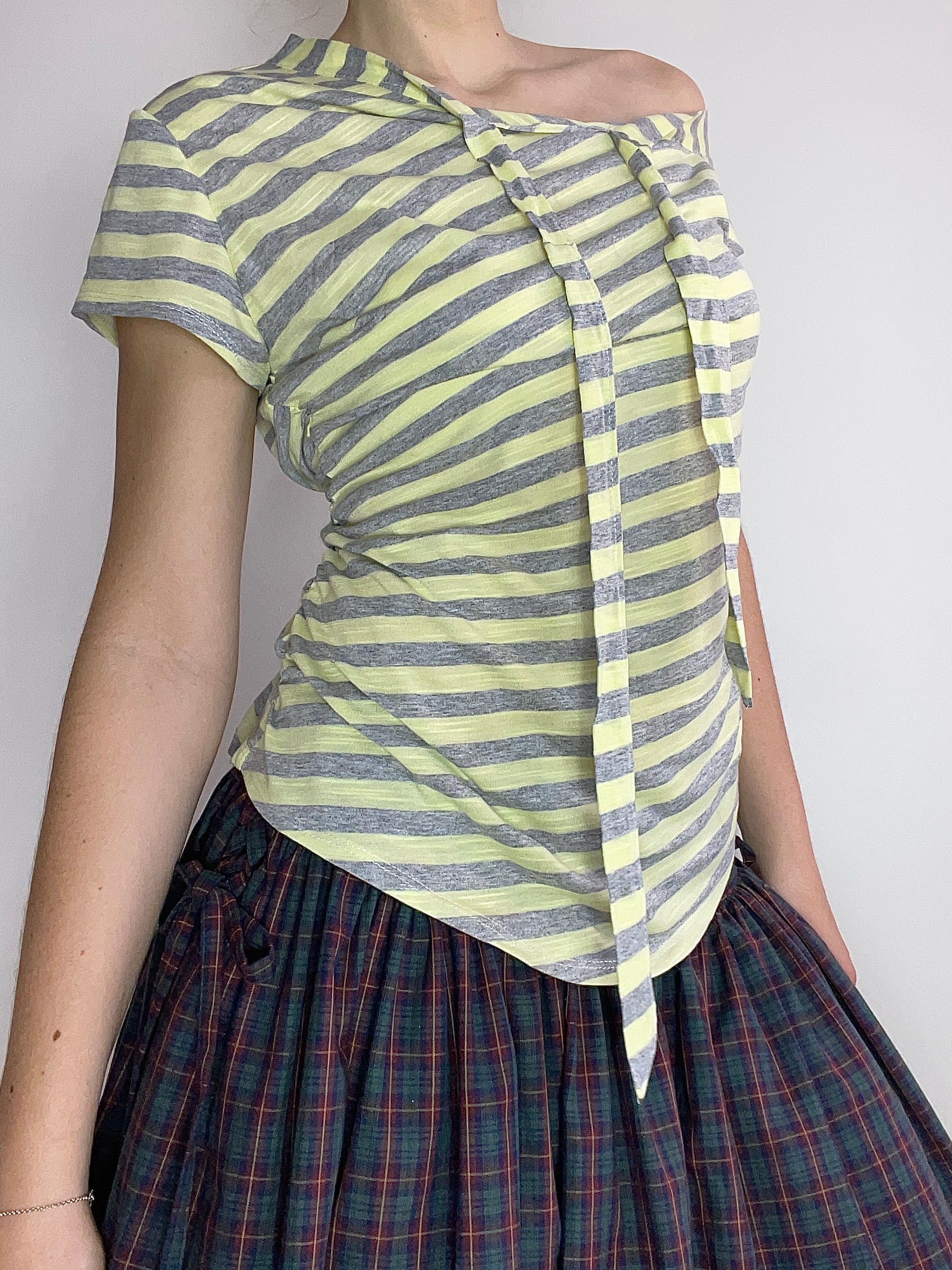 asymetrical yellow stripe tie top